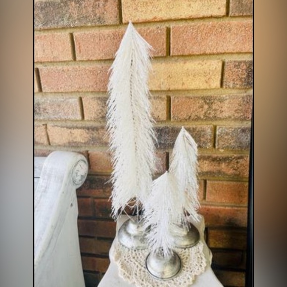 Snowbrush Pine Trees Set of 3 - Picture 2 of 10